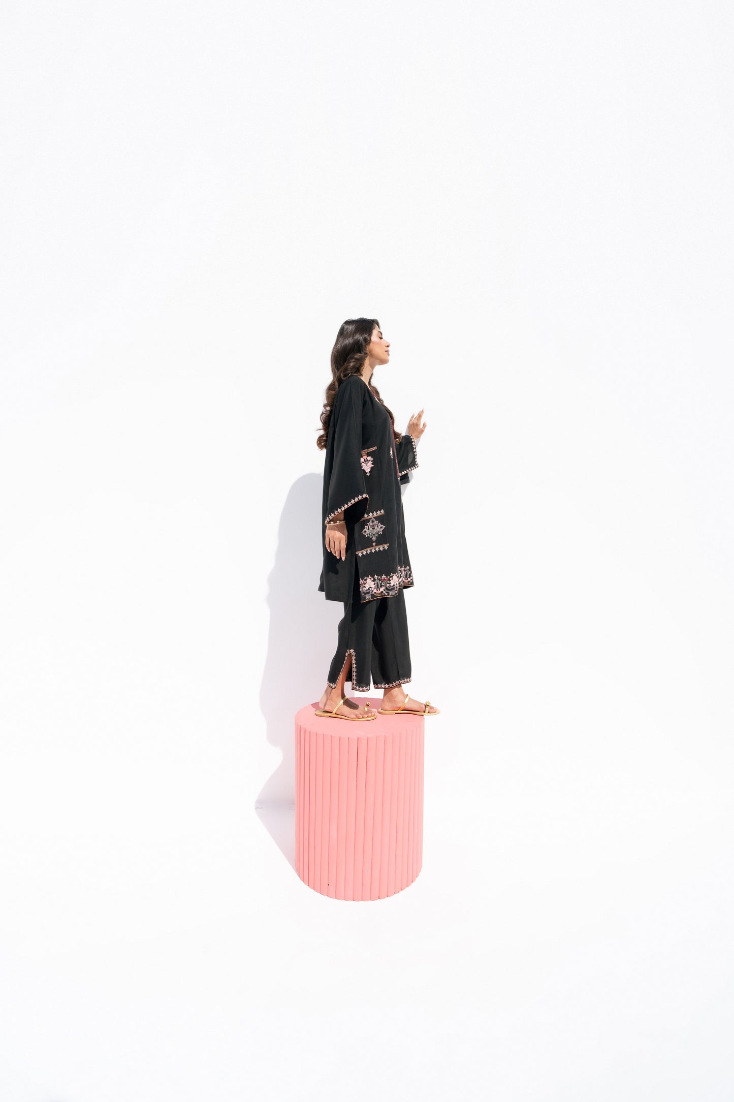 KOMAL LAKHANI - Black with Peach Dupatta