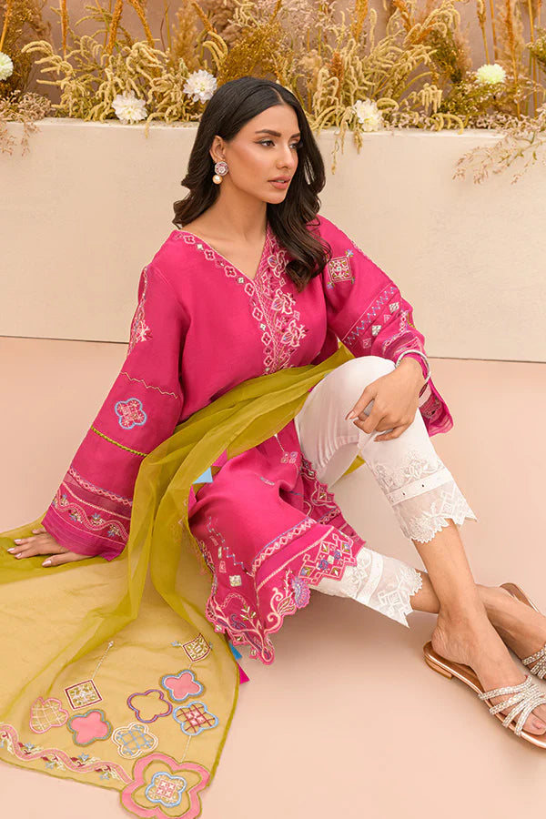 RIMSHA SHAIKHANI - AMRAH pink