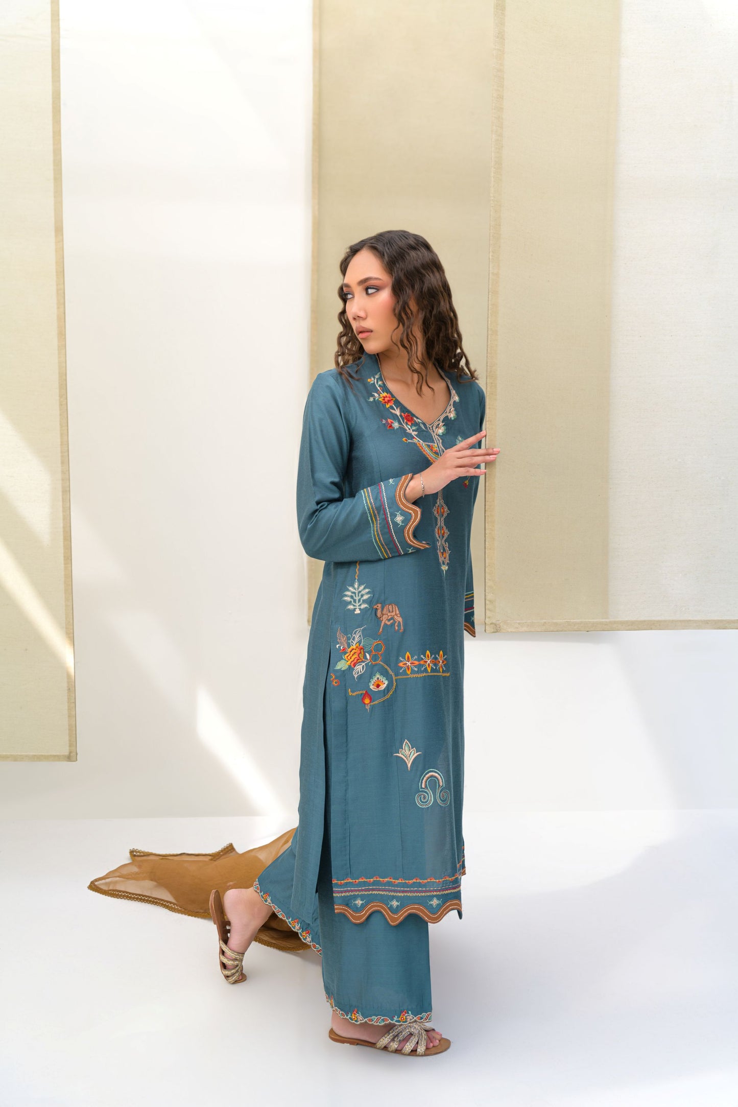 ZABRIC BY ZULEKHA AND SANA - Colette