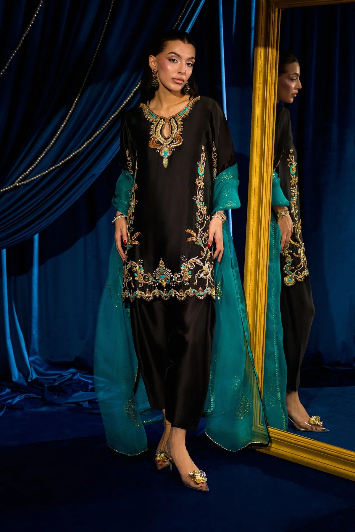 FLAIRS STUDIO- Bella black