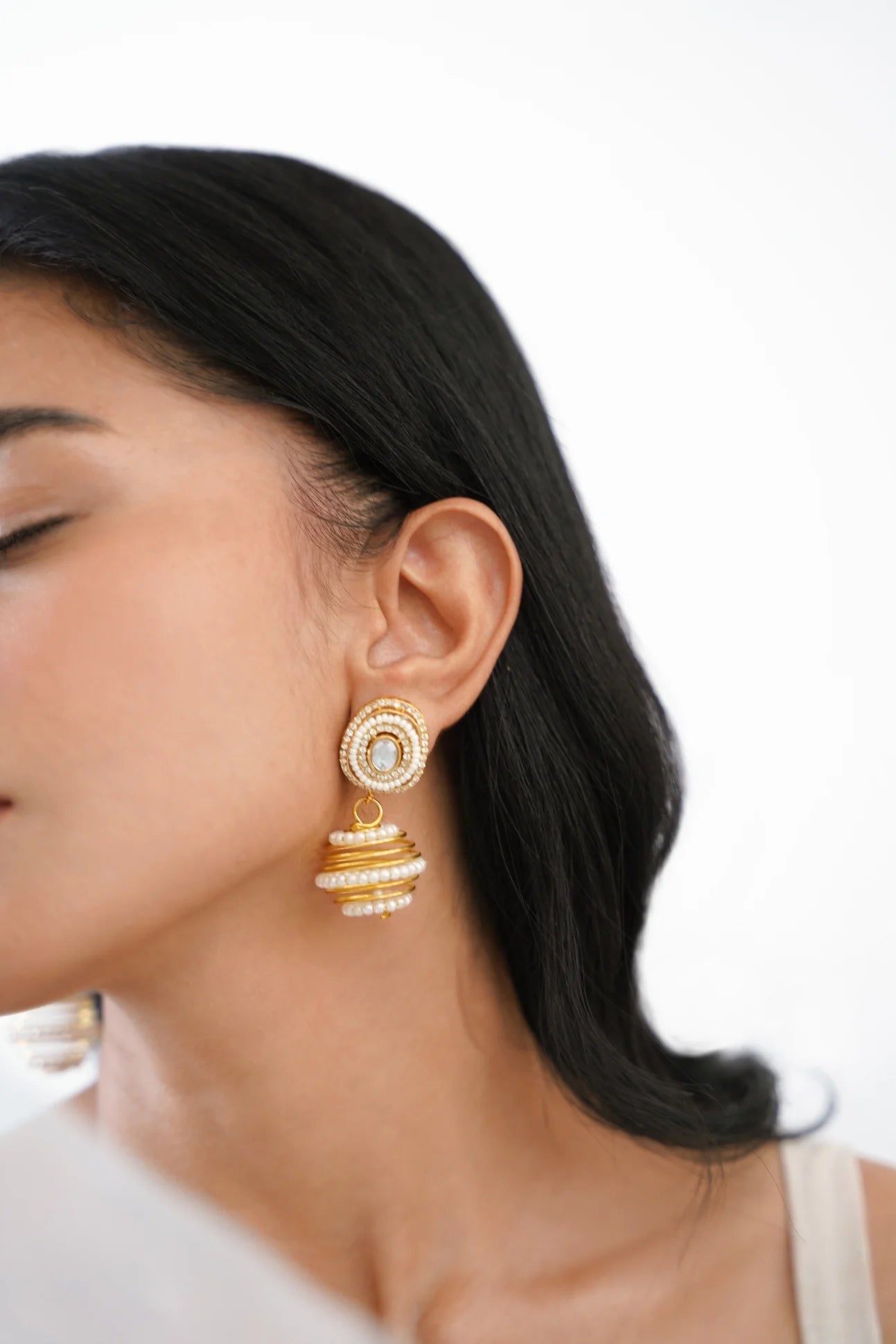 ESFIR - Ether Drops Earrings