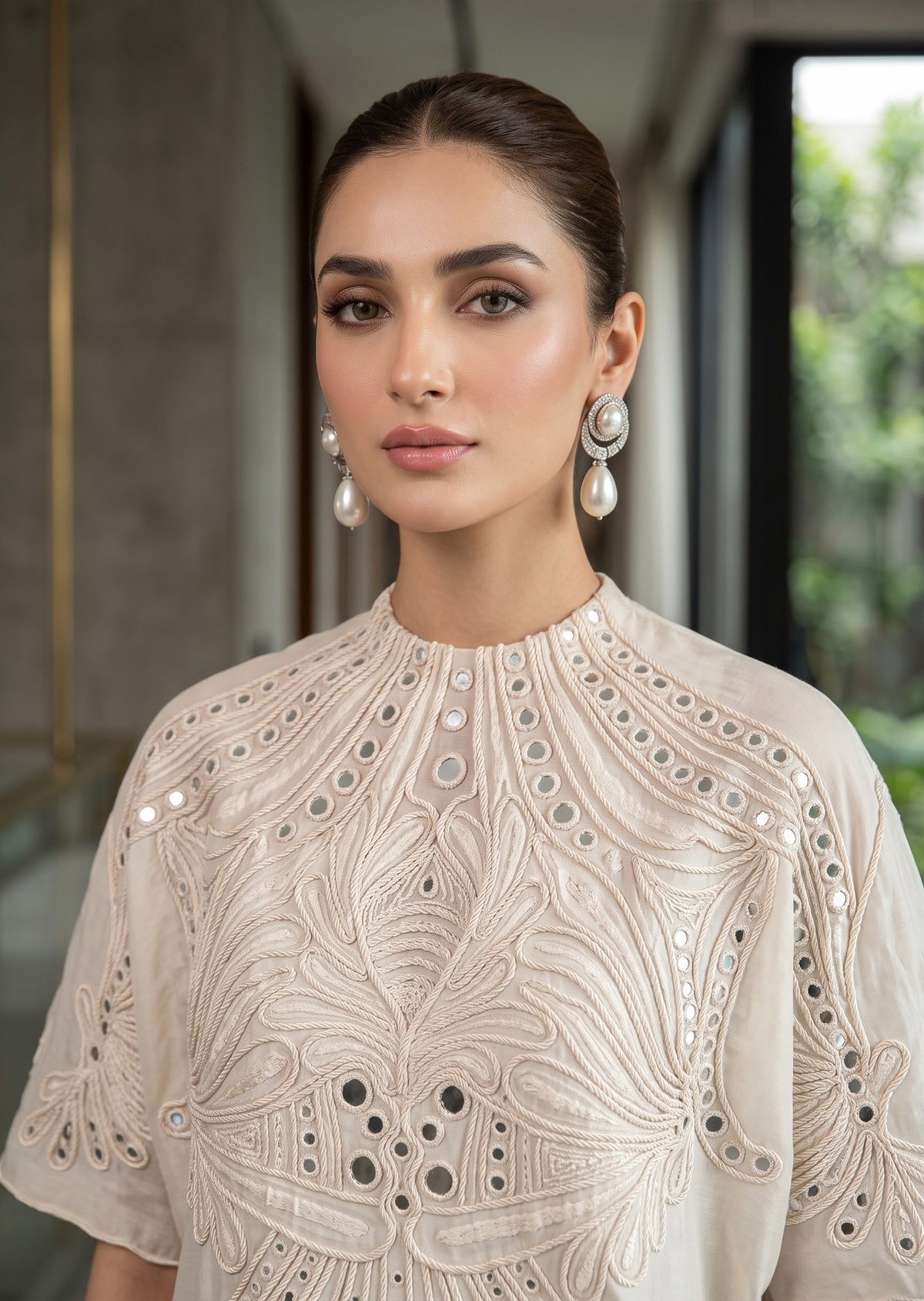 ALEENA FAREENA -White dori