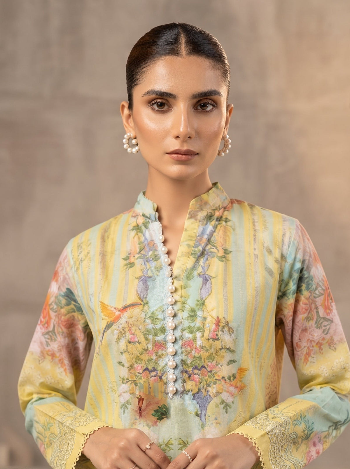 THREADS AND MOTIFS-Yellow butterfly set
