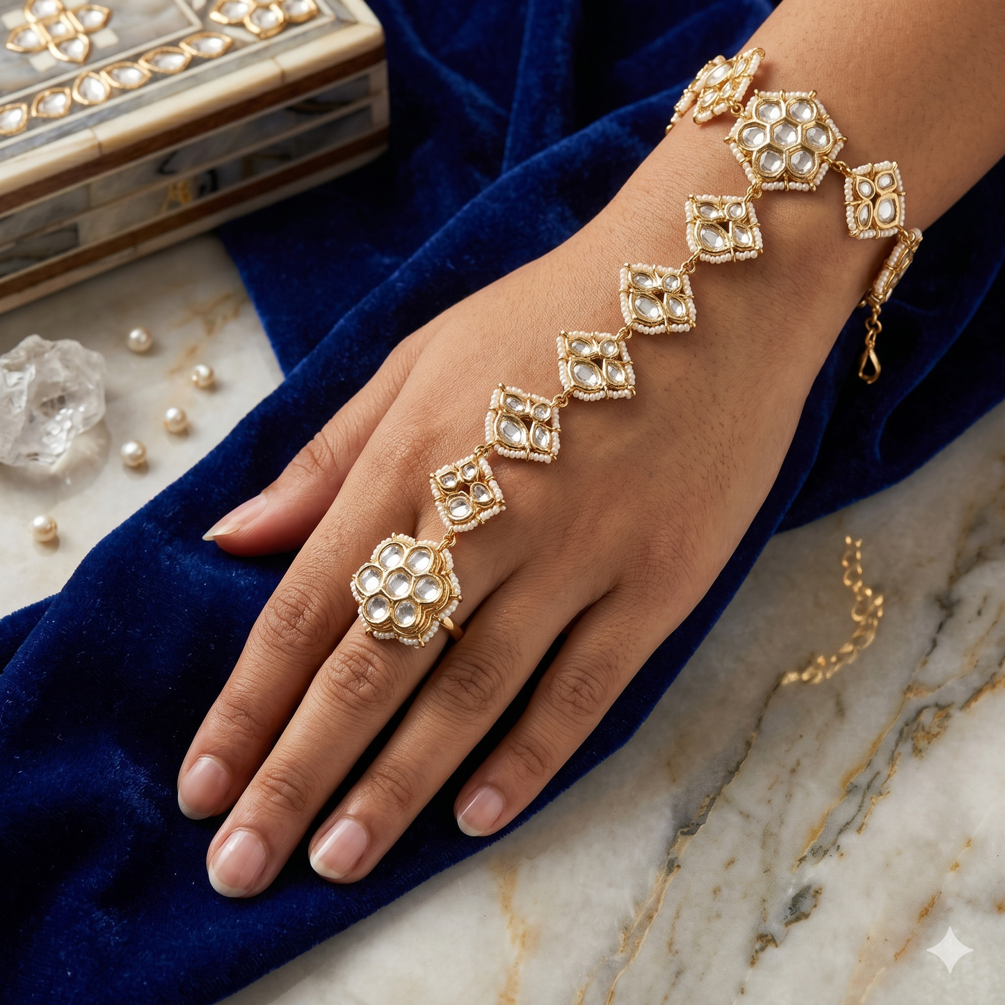 THE BUTTERFLY EFFECT - Ring Bracelet