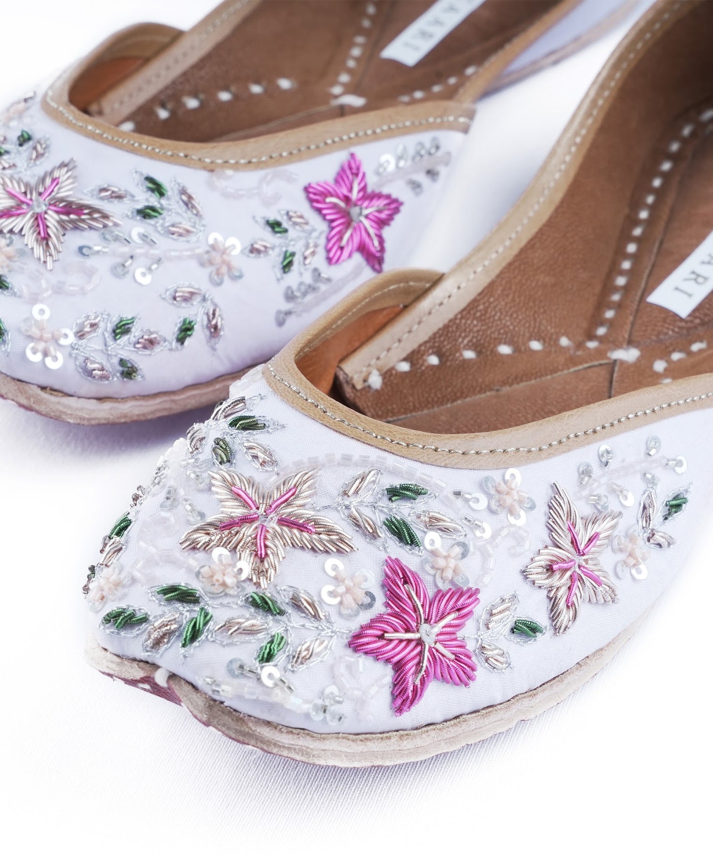 LOVE KAARI - Sangria Bliss Jutti