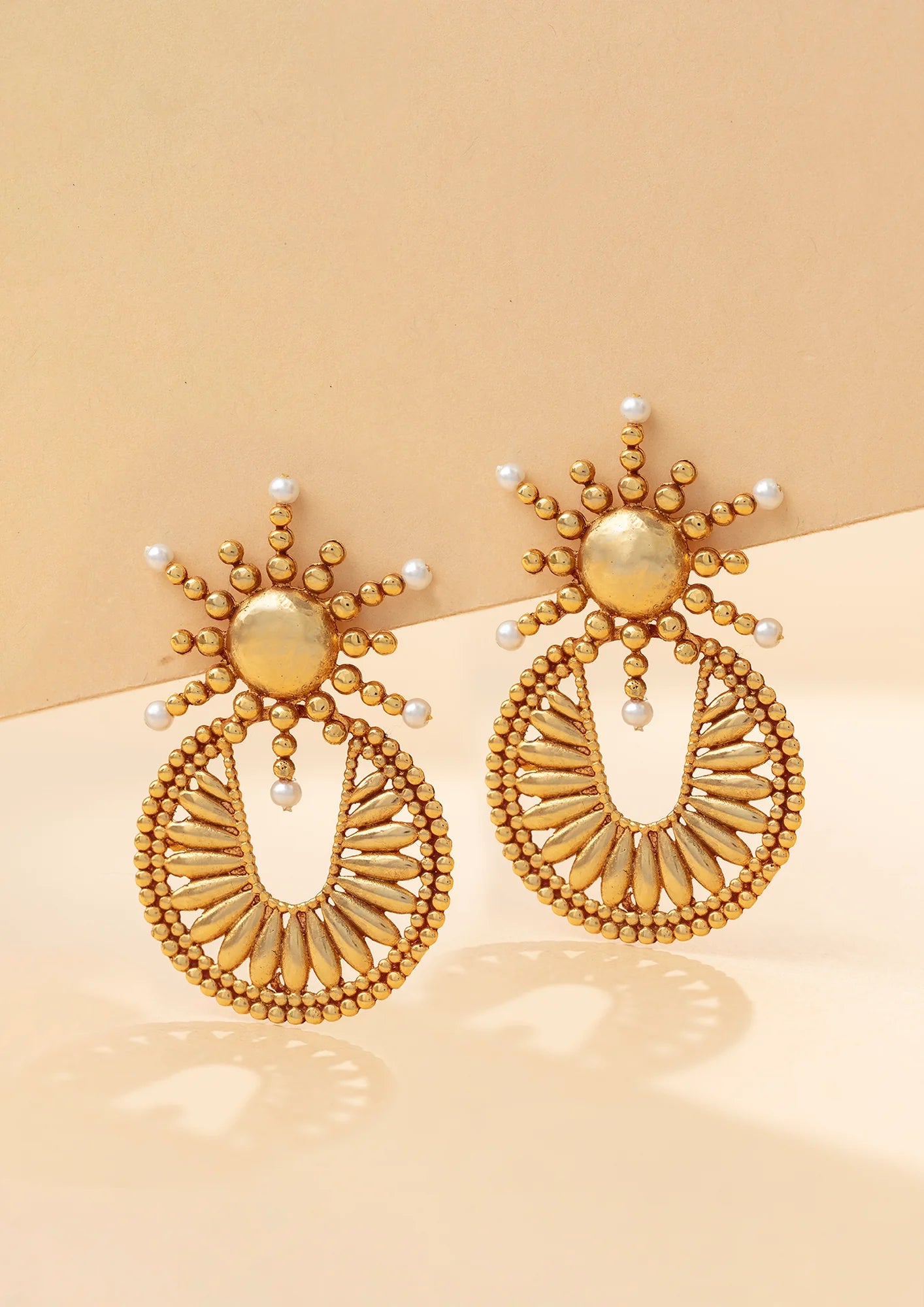 ESFIR - Chand Sitara Earring