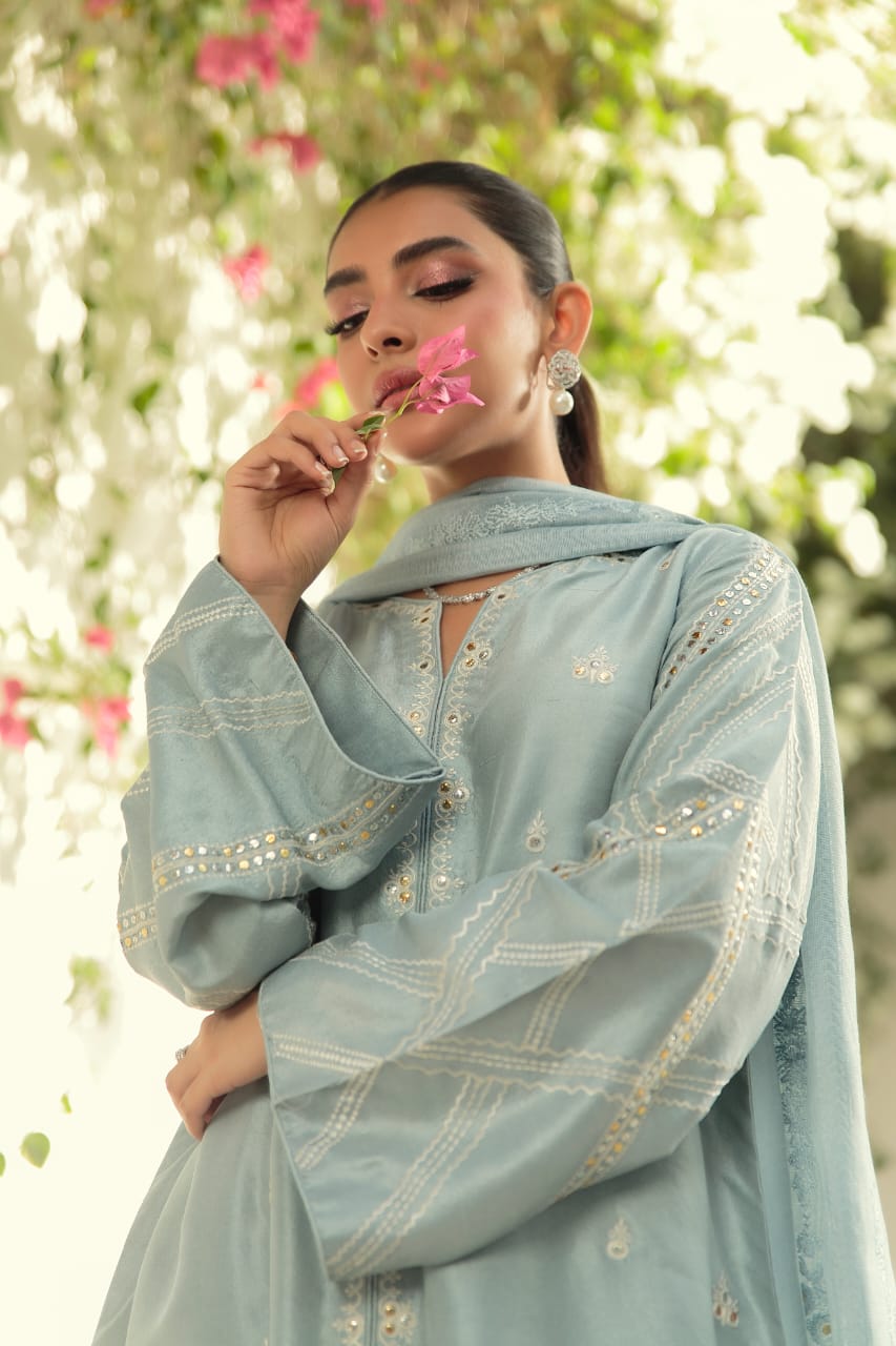 KOMAL LAKHANI - Reyah Light Blue Imran Sleeve Kamdani