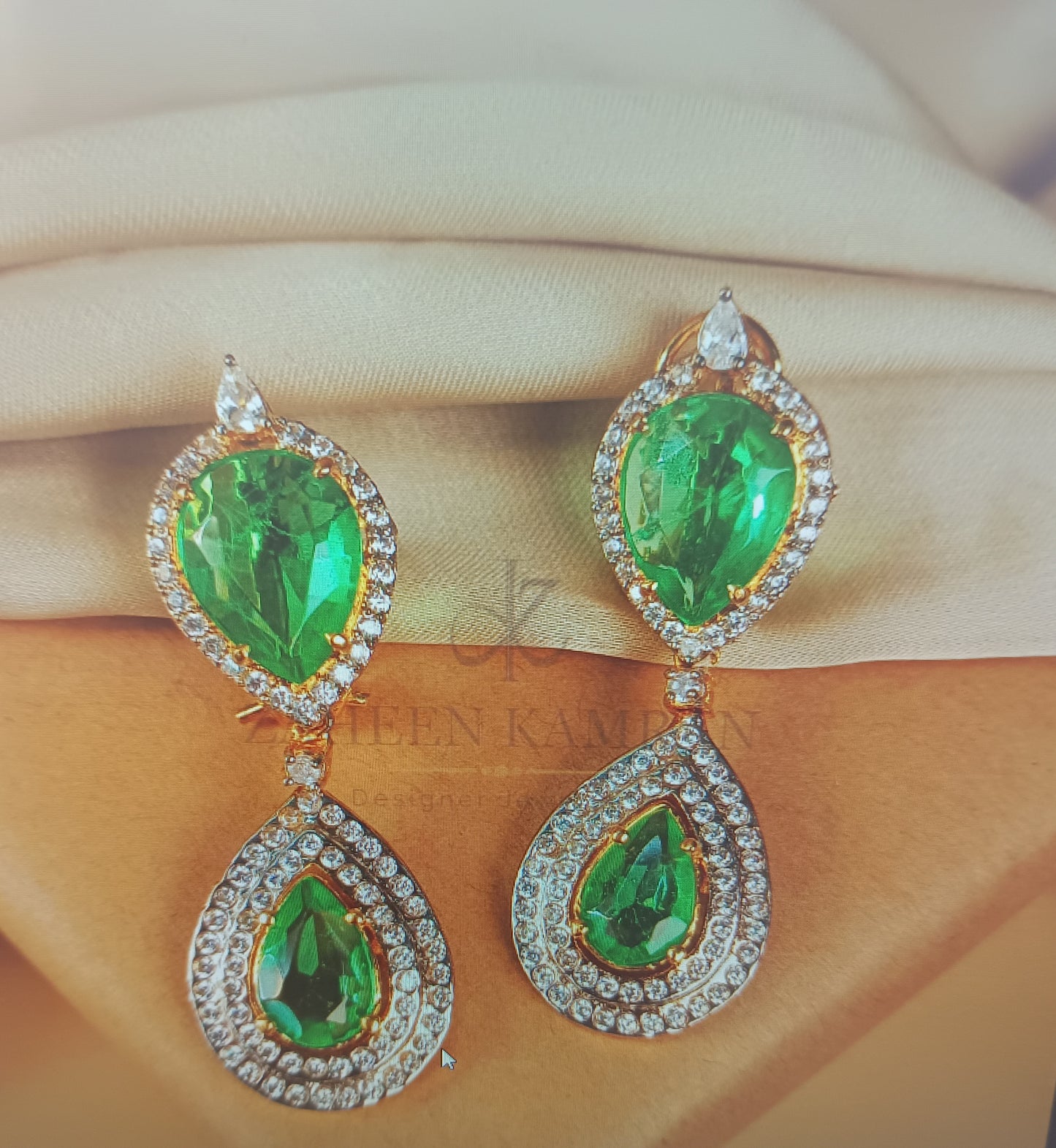 ZAHEEN KAMRAN - Emerald Earrings