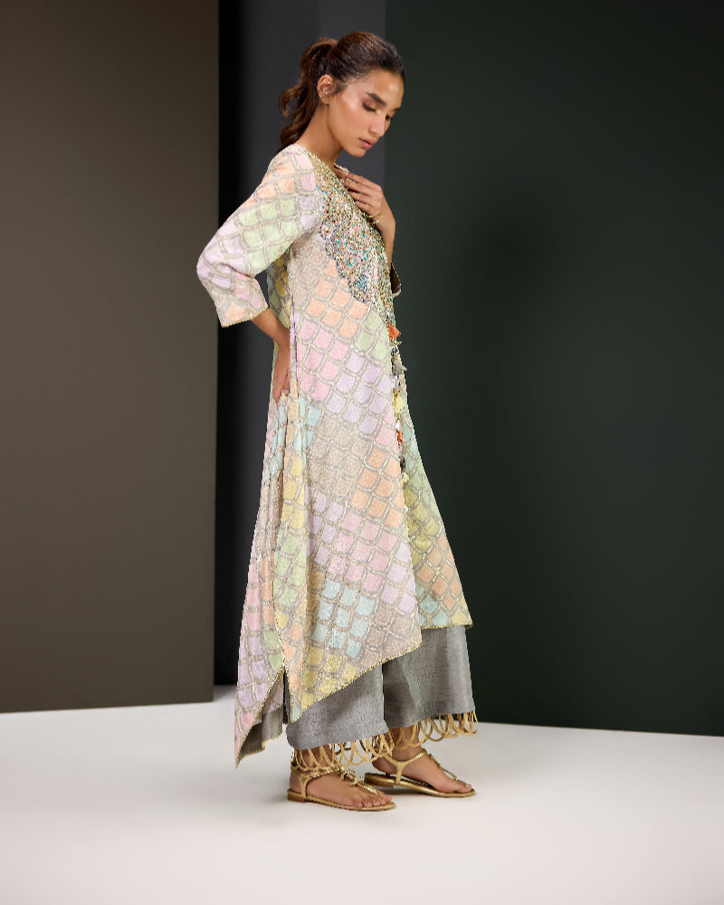 ALEENA FAREENA - Taniya