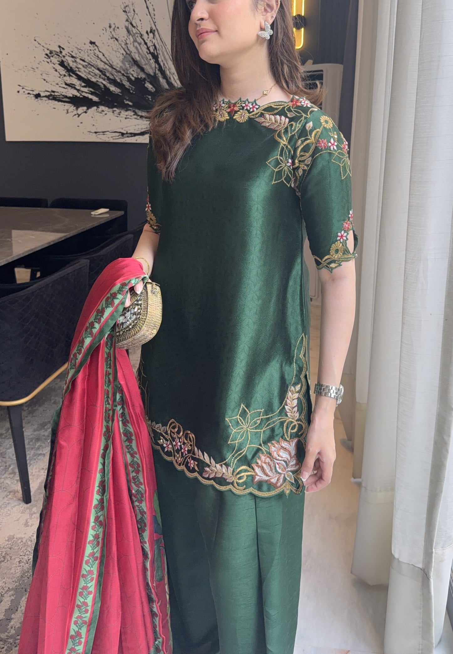 KARISHMA TALREJA- Aloe