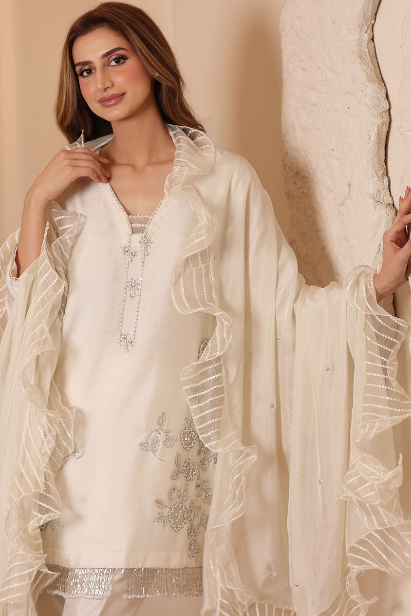 Uzma And Afsheen - Sunlit Ivory