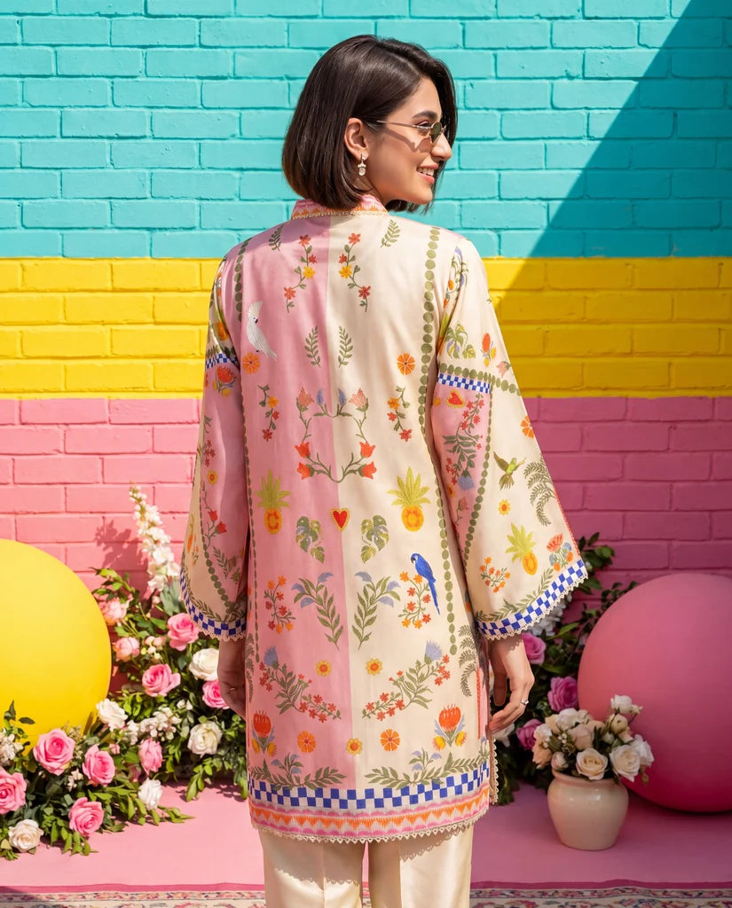 THREADS AND MOTIFS - Rosy Meadow