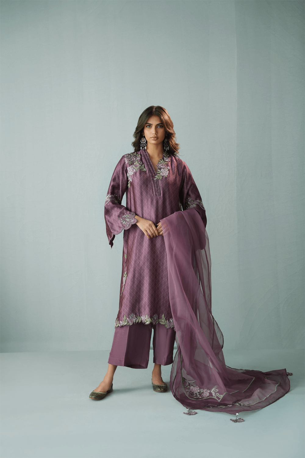 KARISHMA TALREJA - Mauve