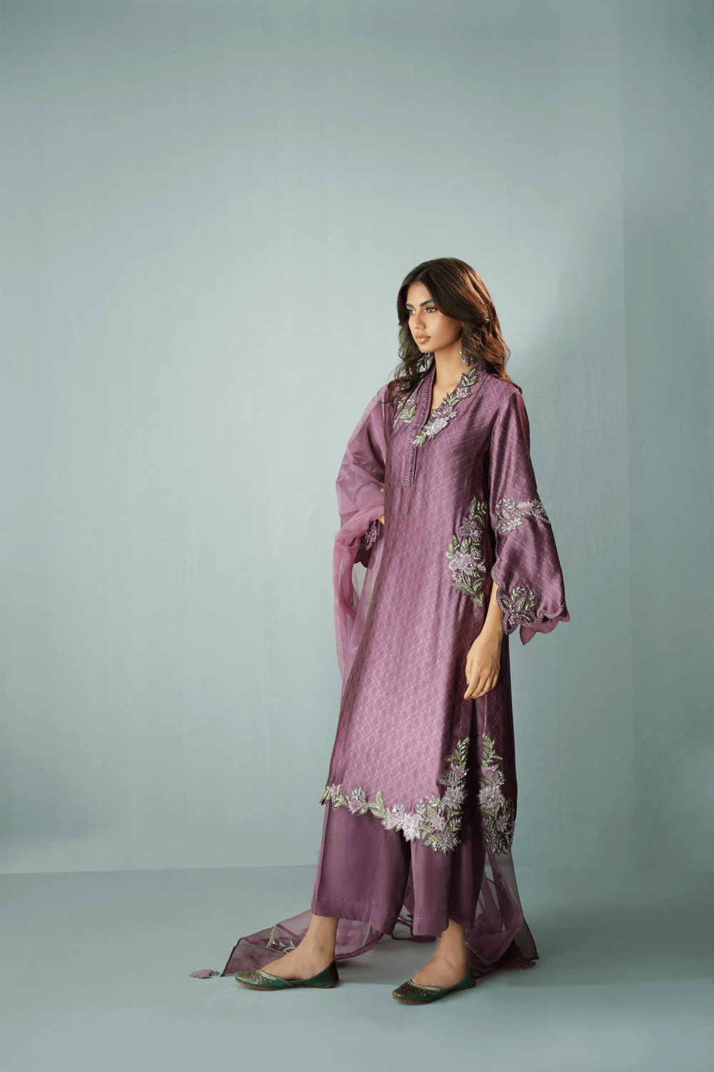 KARISHMA TALREJA - Mauve