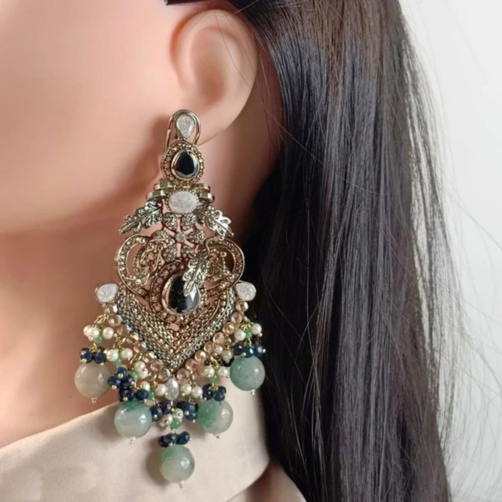 ZAHEEN KAMRAN - Emerald  Silver Set