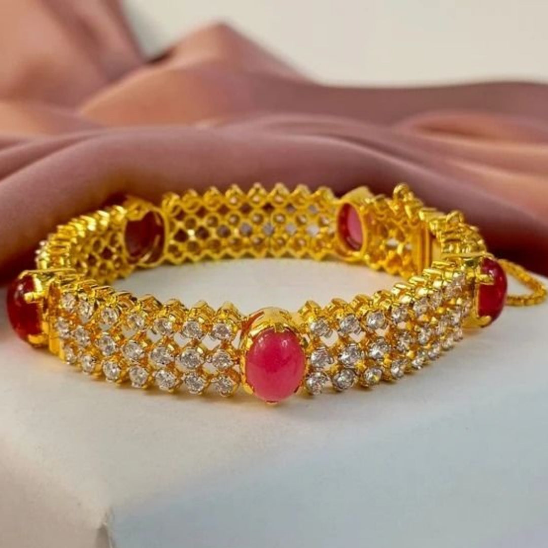 ZAHEEN KAMRAN - Ovate Bangle