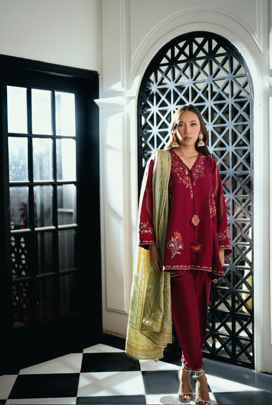 FARAH ZUBAIR - Magenta Rawsilk