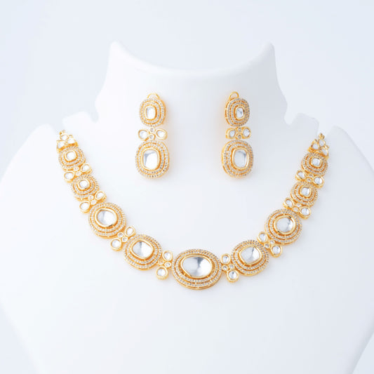 VIVINIA By Vidhi Mehra - Gold Kundan Set