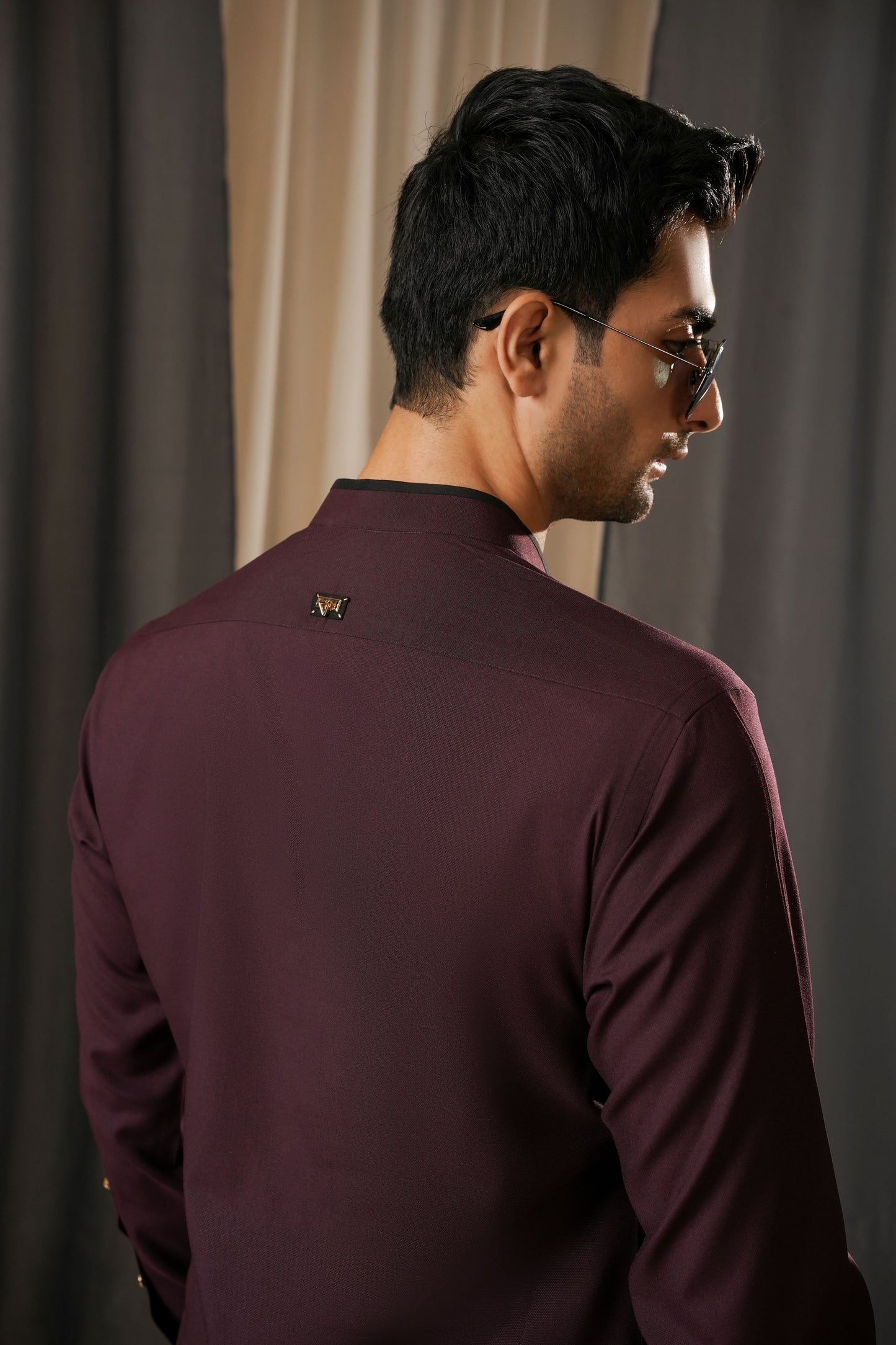 KUNZUL CHANNAR MENSWEAR - Wood Maroon Kurta Trouser