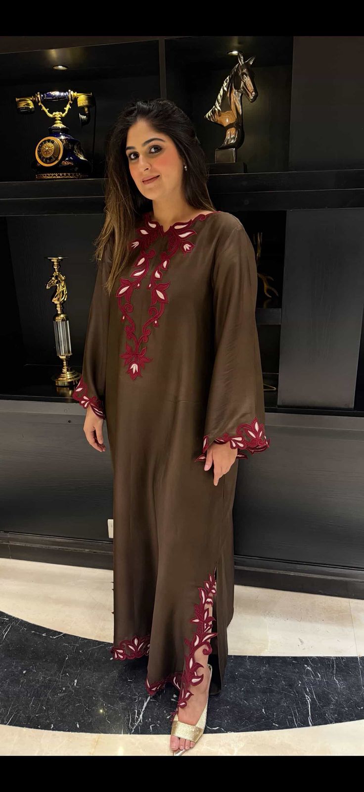 AMNA IQBAL - Eva Brown Kaftan