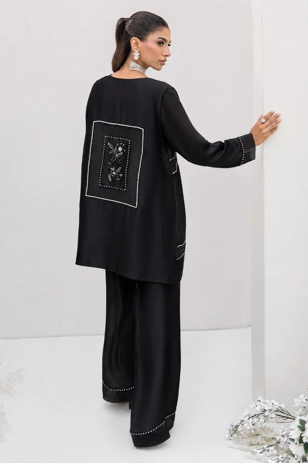CHIC OPHICIAL- Moon light black