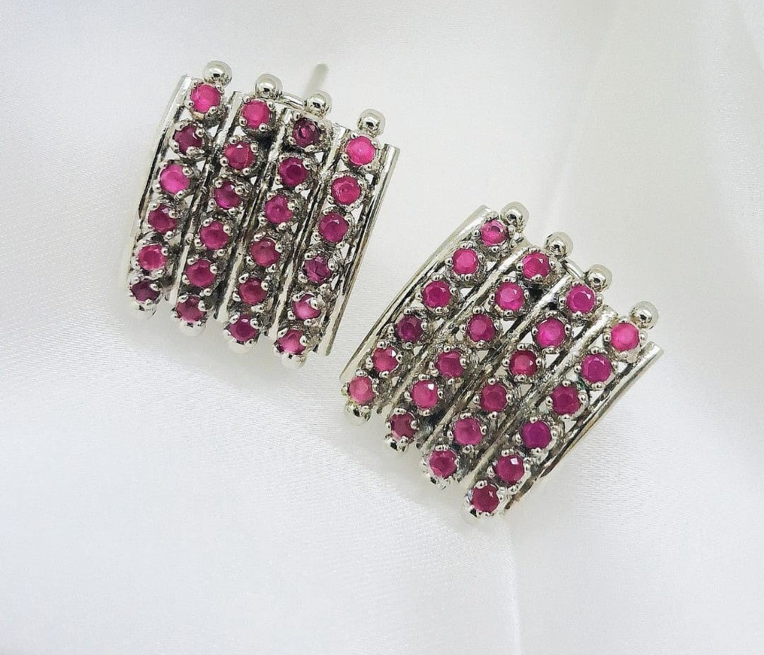 ZAHEEN KAMRAN - Ruby studs