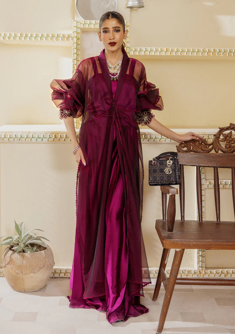 ZAINAB ZULFIQAR - Cala Magenta