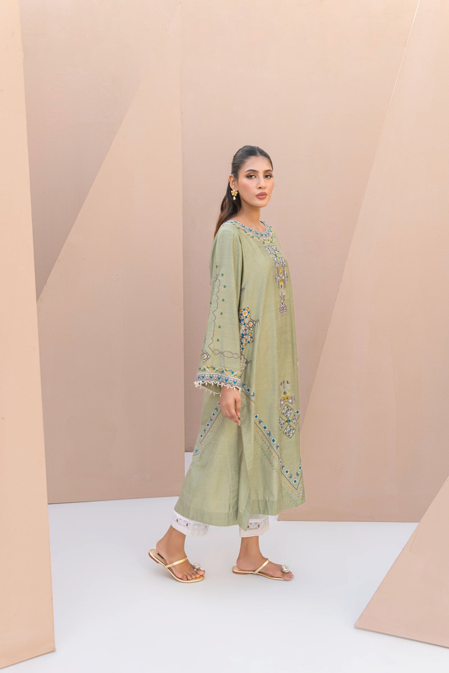 RIMSHA SHAIKHANI - Sabza Top