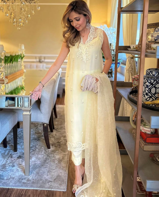 UMA DARA - Lemon Blossom