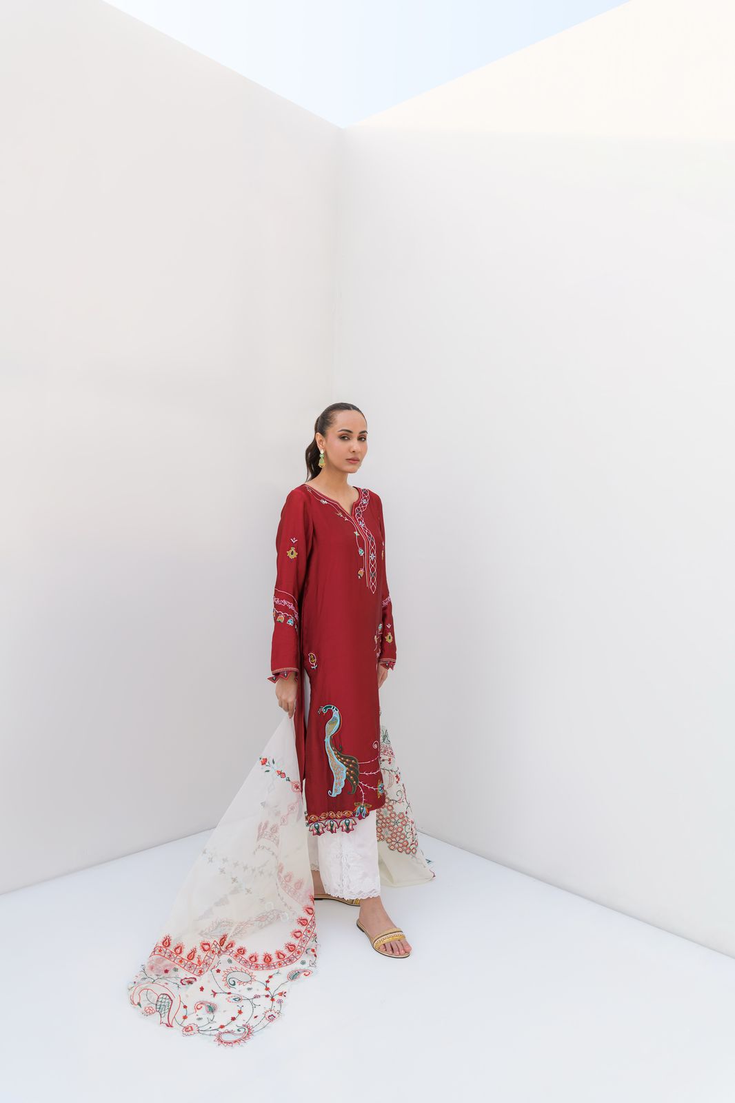 RIMSHA SHAIKHANI - Uswa red maroon