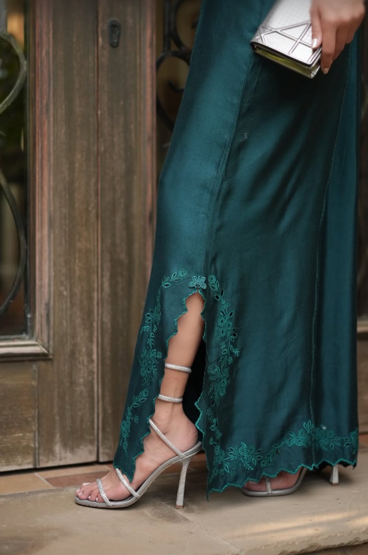 UMA DARA - Enchanted