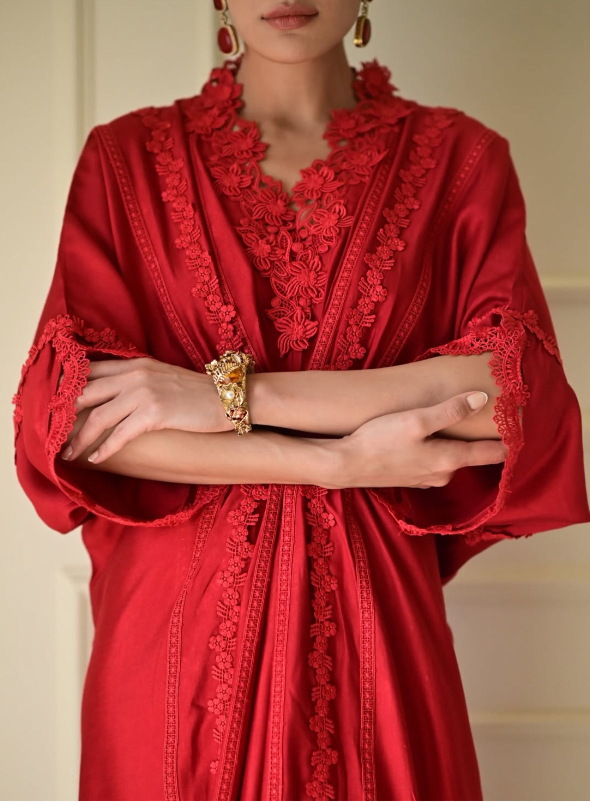 UMA DARA - Red Rose Kaftan