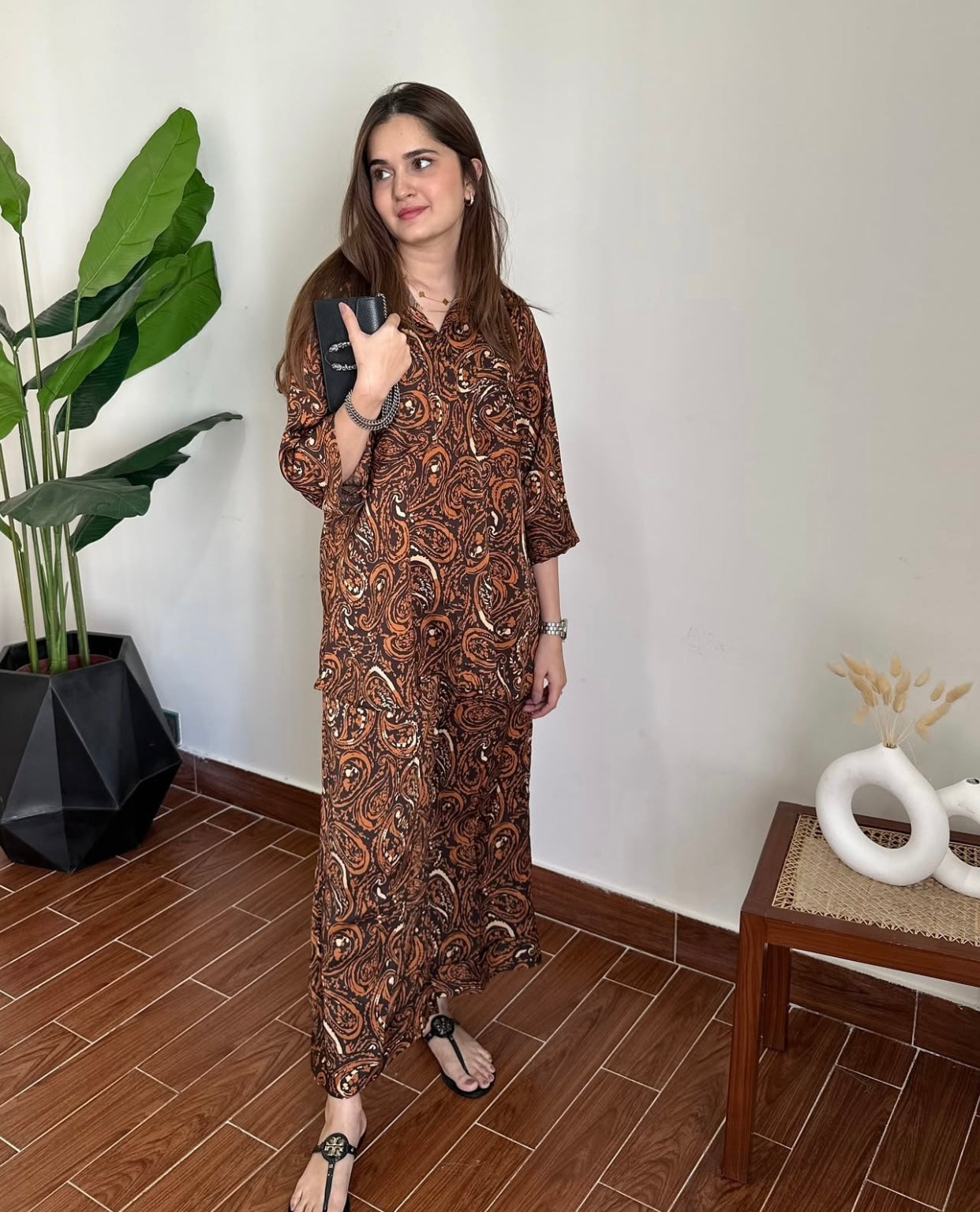 AMNA IQBAL - Brown Paisley