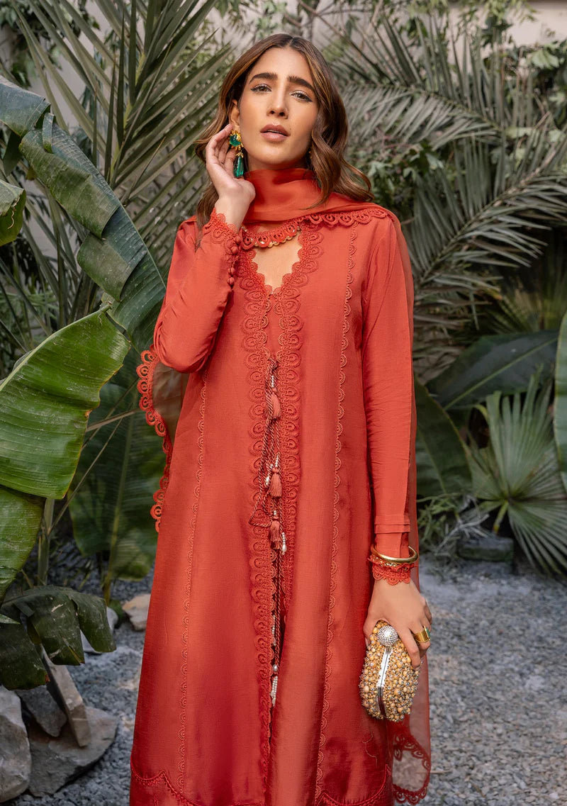 ZAINAB ZULFIQAR - Layaan