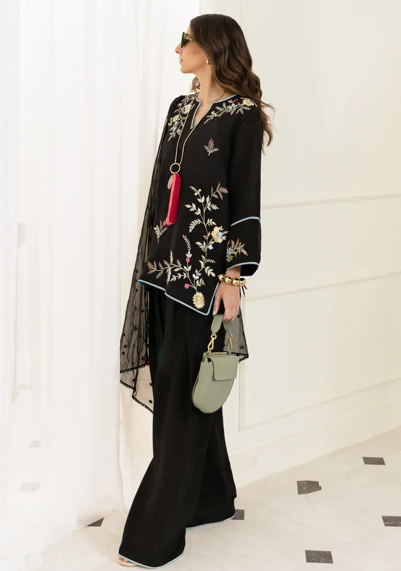 ZAINAB ZULFIQAR-Soha black