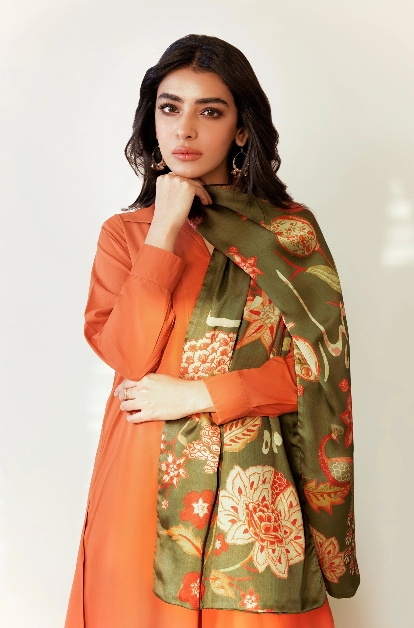 Manto - Gulnaar Fruit Flora Green Stole