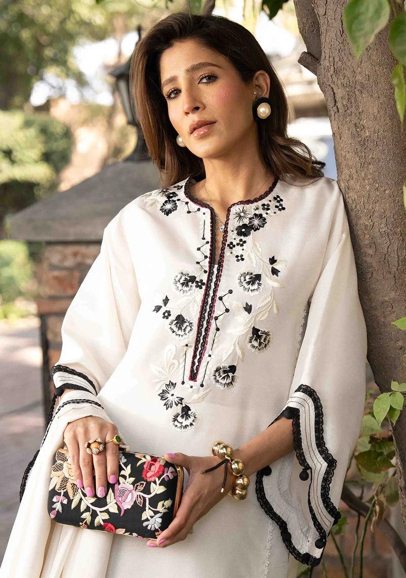 ZAINAB ZULFIQAR- Tanaz white