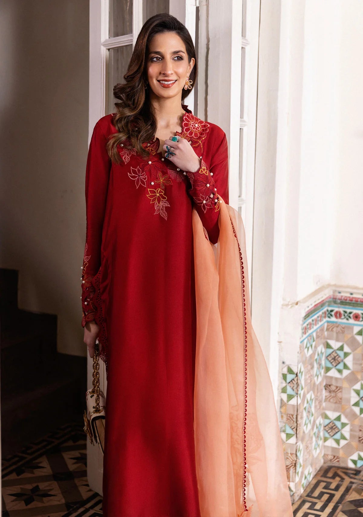 ZAINAB ZULFIQAR - Hana maroon