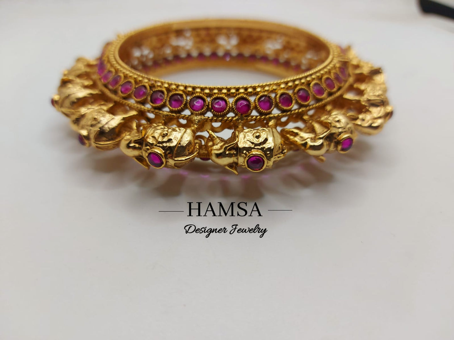 HAMSA JEWELRY - Kangan with magenta stone