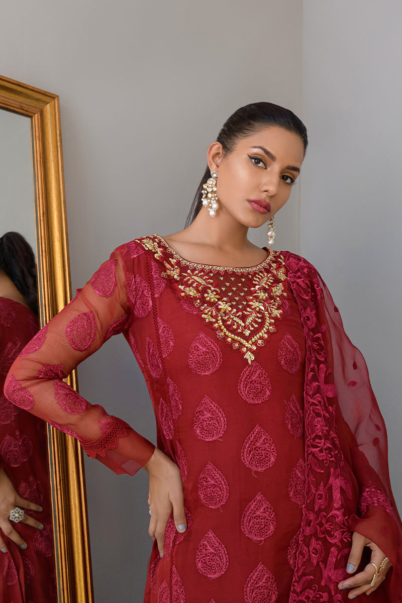 FATIMA KHAN - Charismatic red