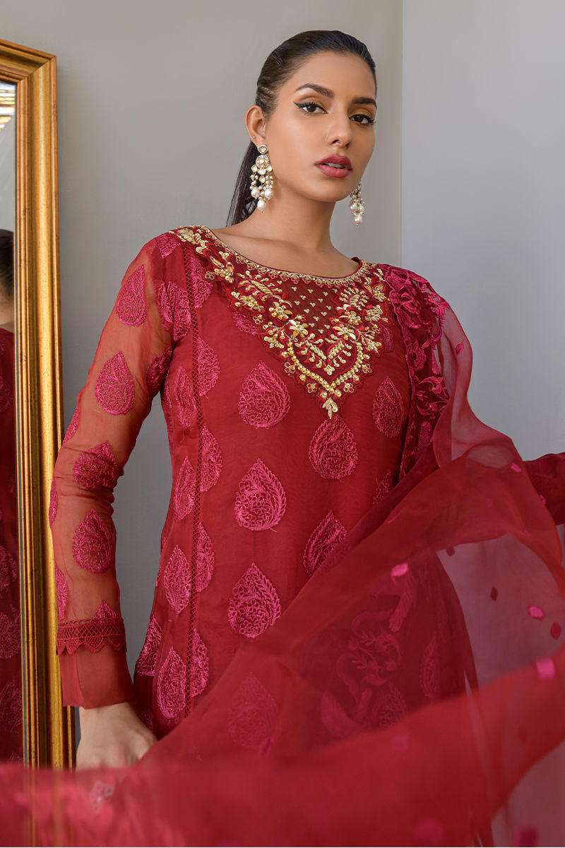 FATIMA KHAN - Charismatic red