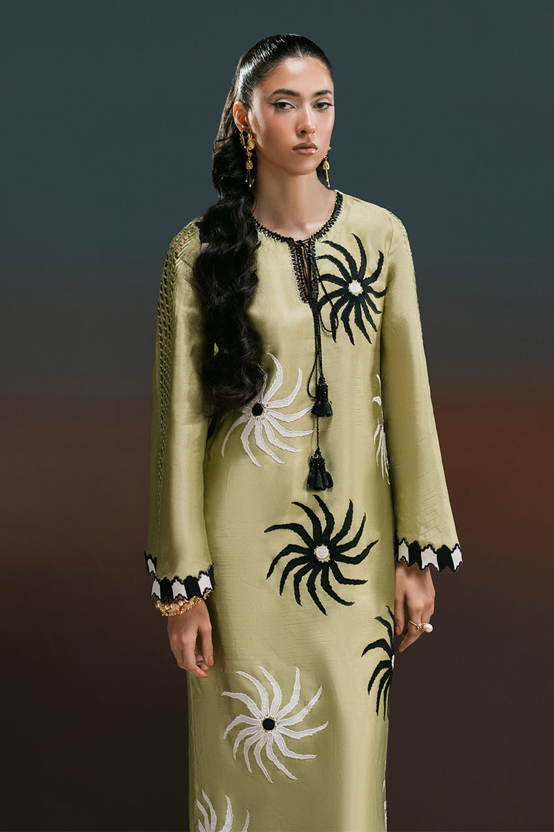 ZEB ZEESHAN - Spike Star