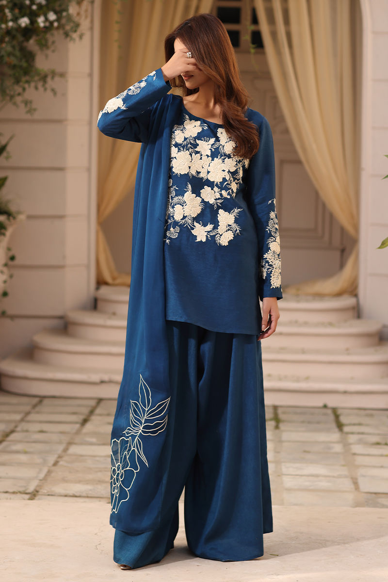 UZMA AND AFSHEEN - Safa