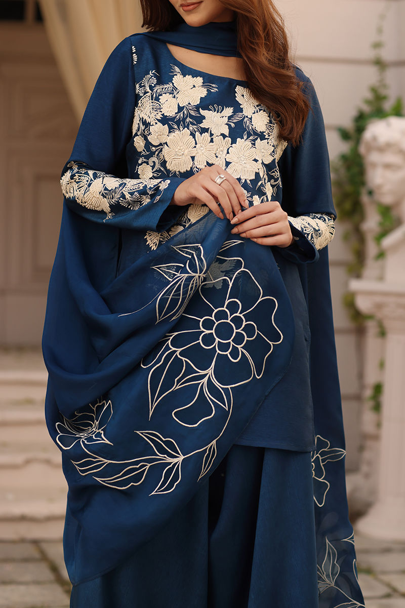 UZMA AND AFSHEEN - Safa