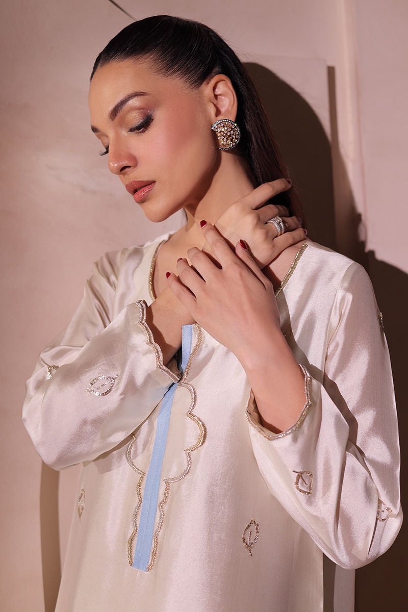 UZMA AND  AFSHEEN- Cream crush
