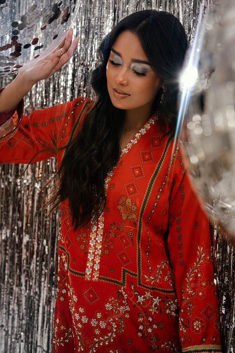 FATIMA KHAN - Sunlit Umber