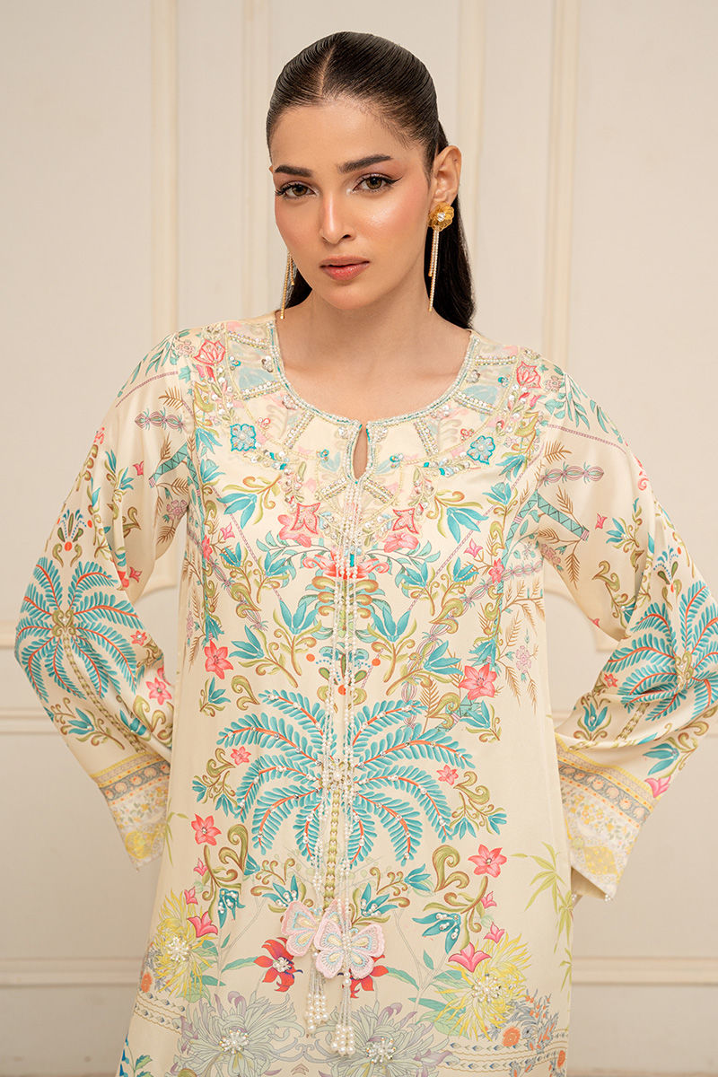 FATIMA KHAN - Fiora