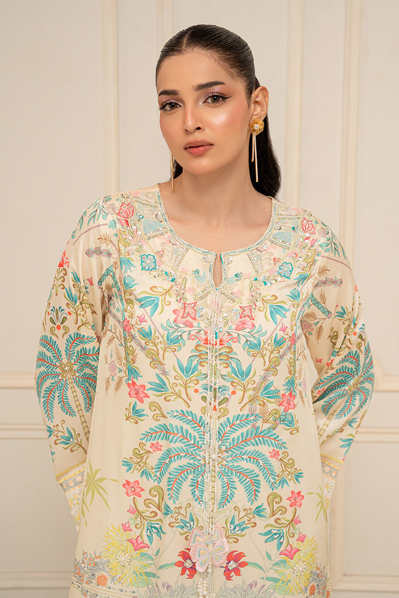 FATIMA KHAN - Fiora