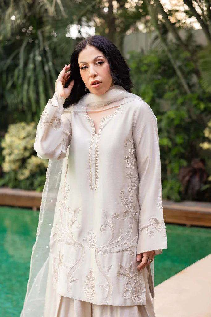 HUMAYUN ALAMGIR ( WOMENWEAR) - Fatima