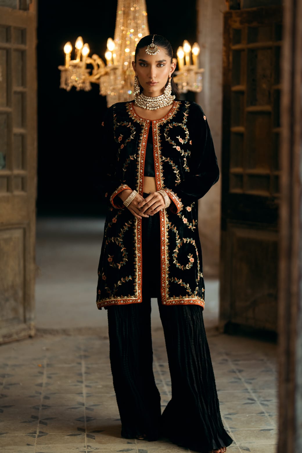 KOMAL LAKHANI - Shehnai Black